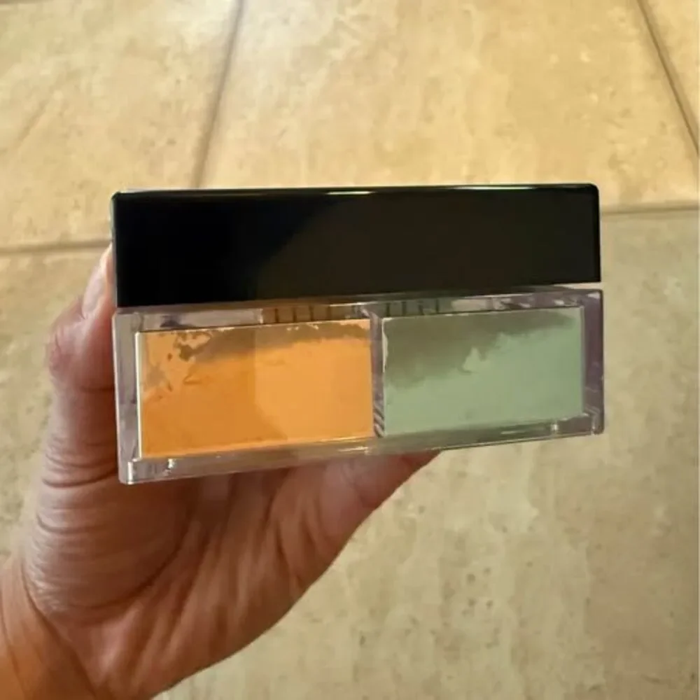 Givenchy Prisme Libre Loose Powder #04 Mousseline Acidulée Setting Powder